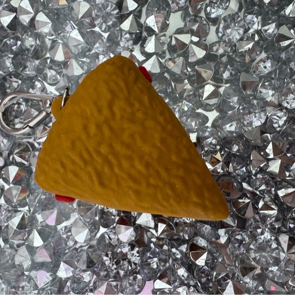 Bath & body works hand sanitizer holder bag charm clip pizza piece pepperoni - Picture 3 of 3